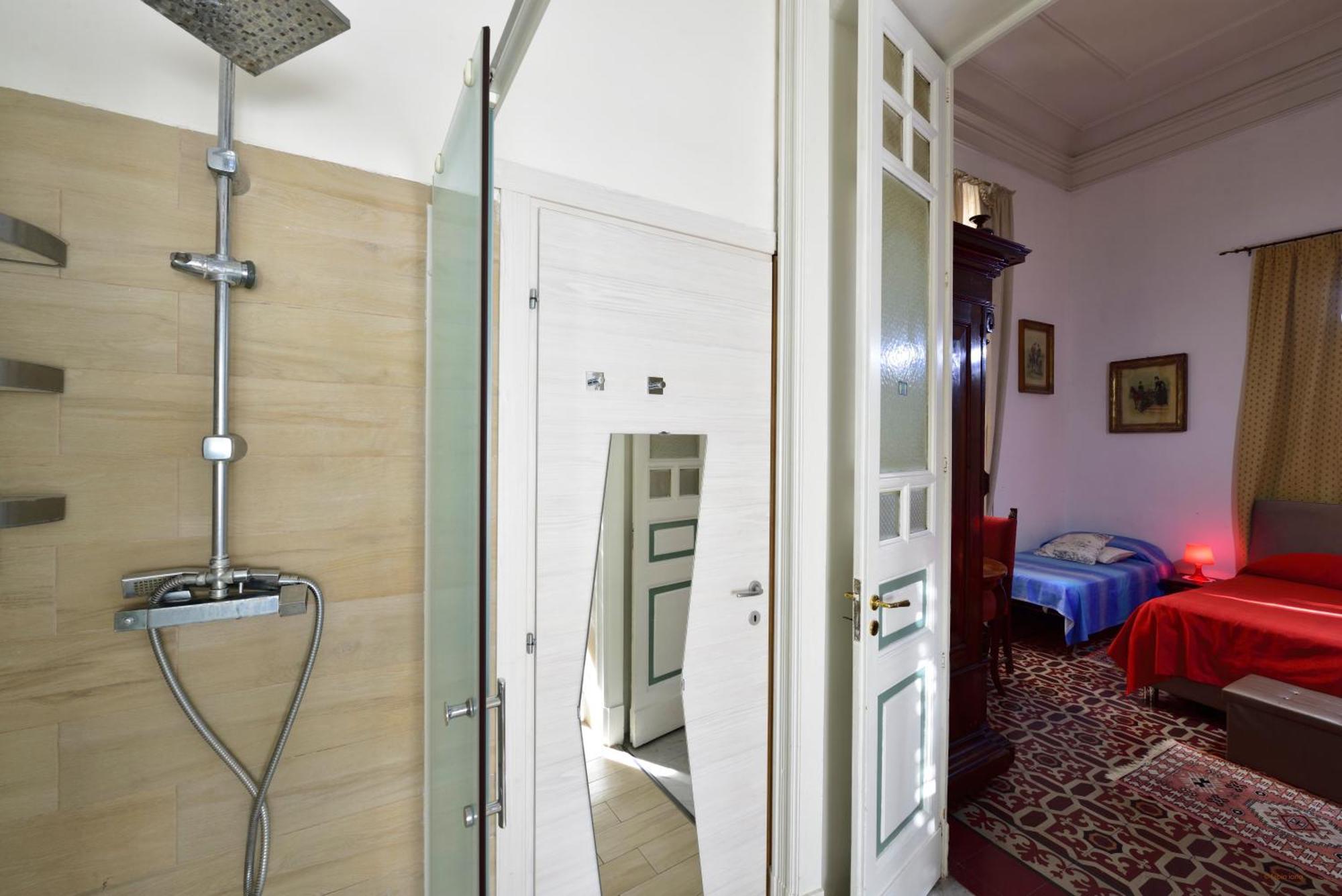 カターニア A Casa Di Laura Bed & Breakfast エクステリア 写真