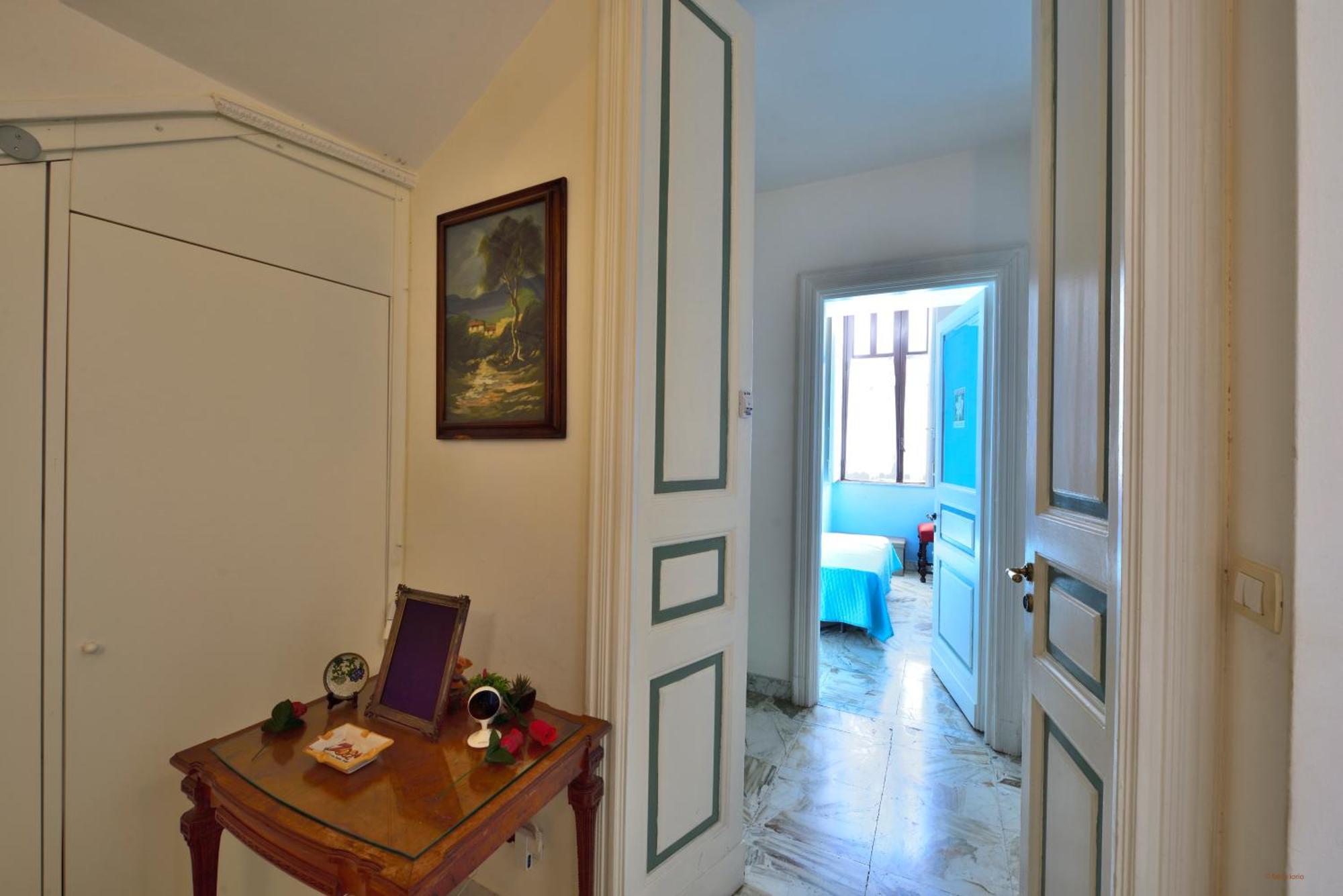 カターニア A Casa Di Laura Bed & Breakfast エクステリア 写真