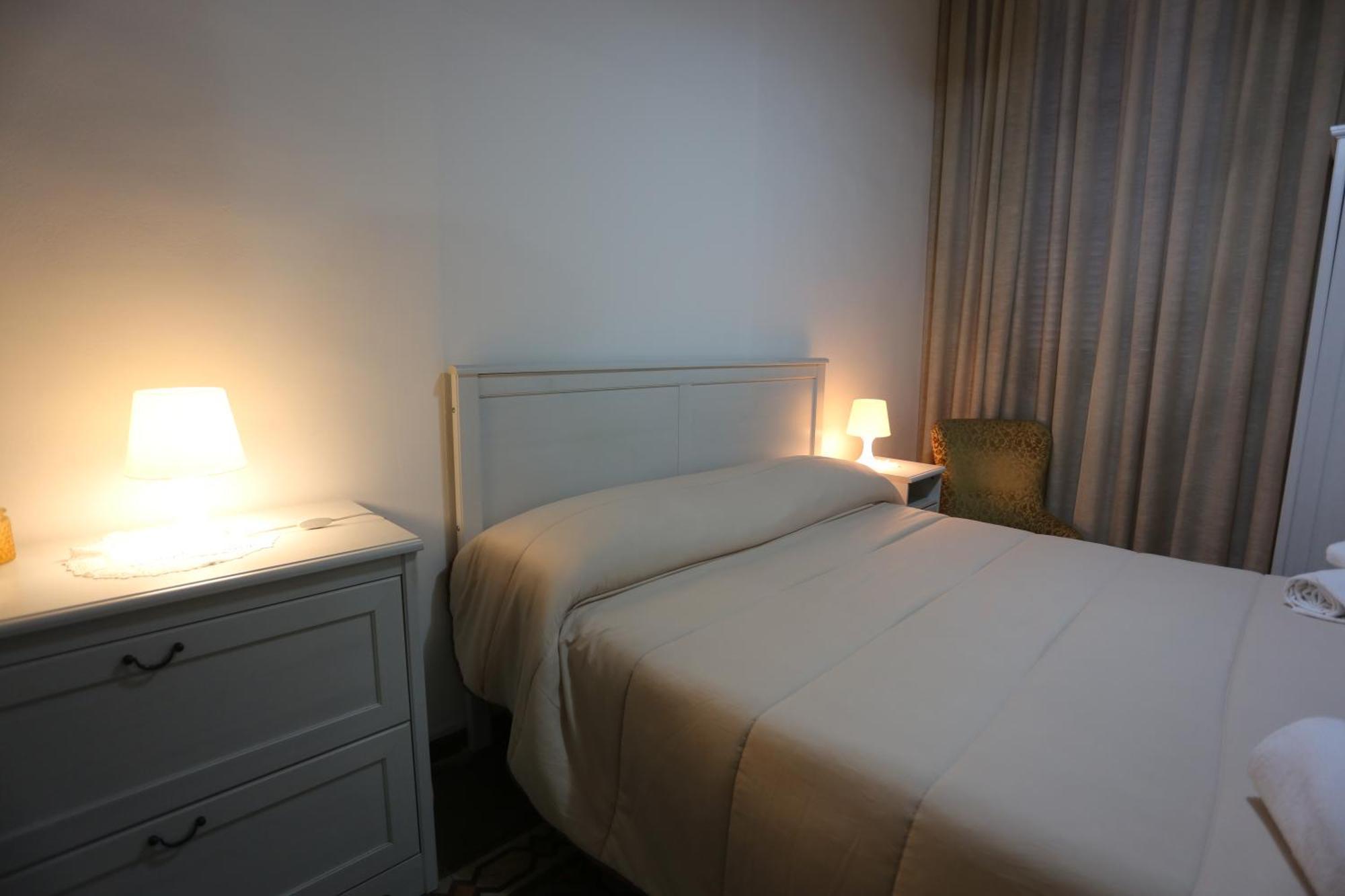 カターニア A Casa Di Laura Bed & Breakfast エクステリア 写真
