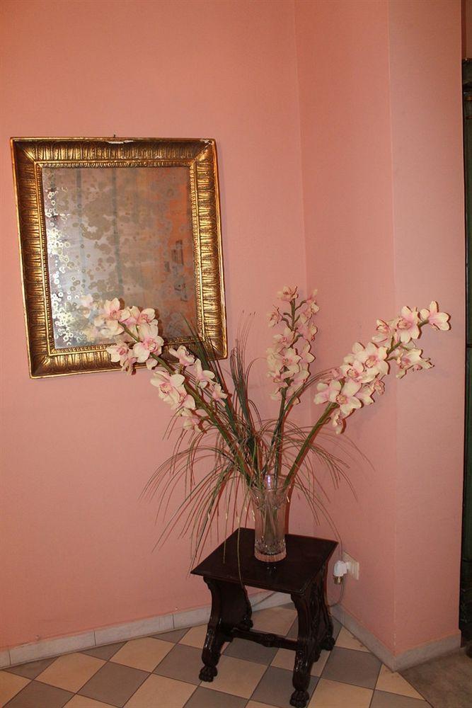 カターニア A Casa Di Laura Bed & Breakfast エクステリア 写真